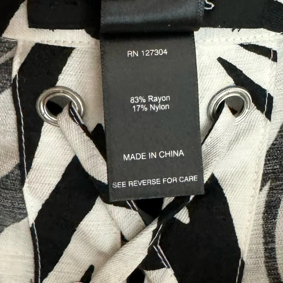 Ali Miles | Zebra Top 3/4 Sleeve Grommets With Tie Back EUC - Picture 7 of 8